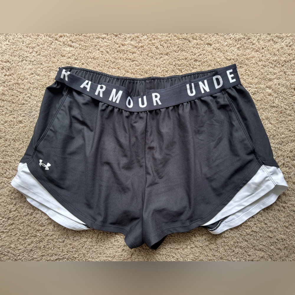 Women’s Under Armour Shorts-Size 2X